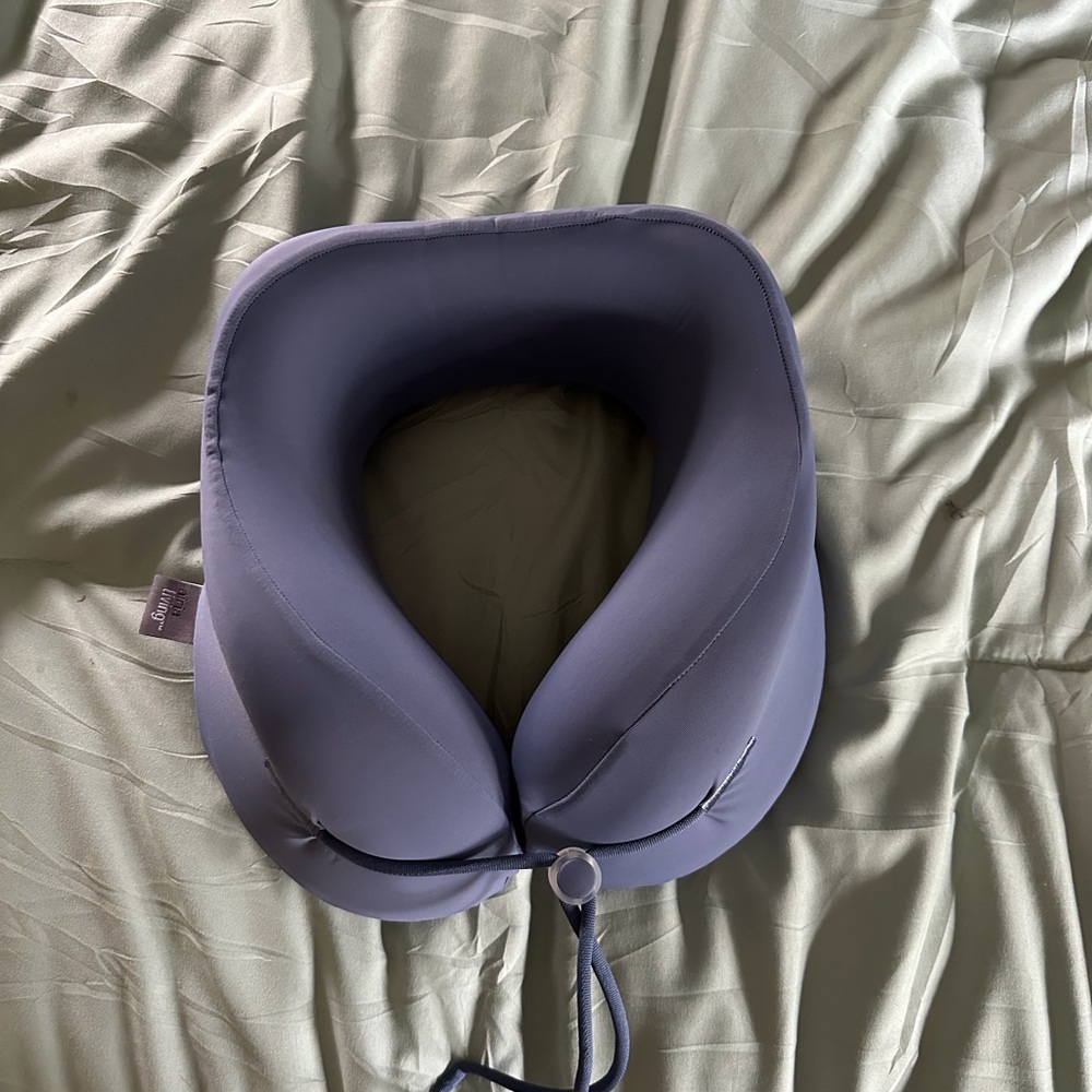 Plush Travel Neck Pillow in Lavender